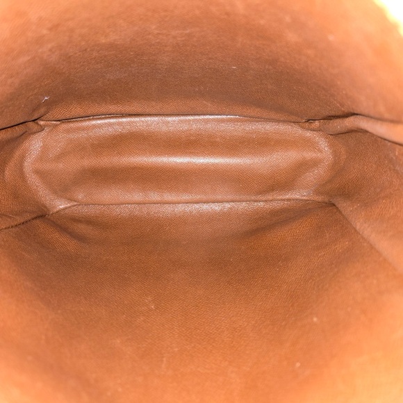 Louis Vuitton VINTAGE Monogram Danube MM Crossbody - Picture 14 of 16